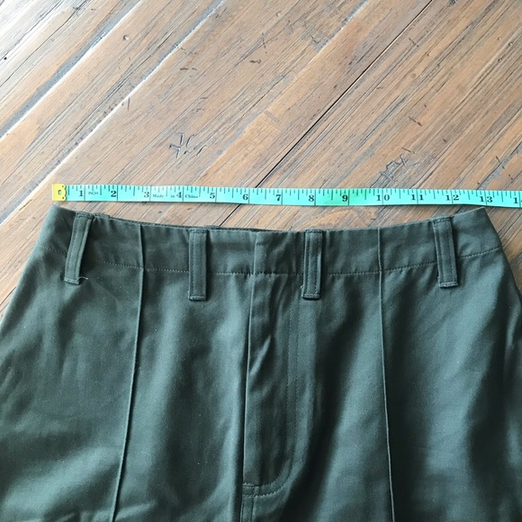 Banana Republic size 2 dark green skirt - Picture 6 of 8